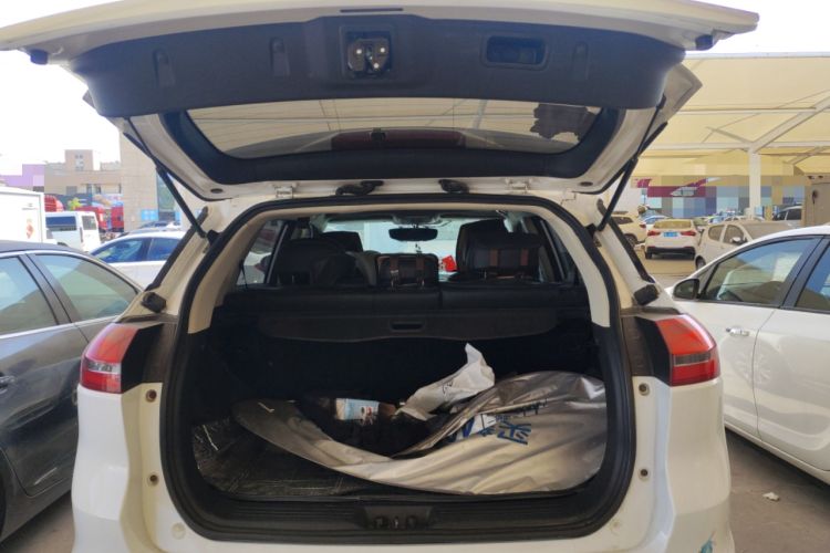 Used Geely Auto Emgrand X7 Sport 2016 2.0L Manual ZhiShang Version Trunk