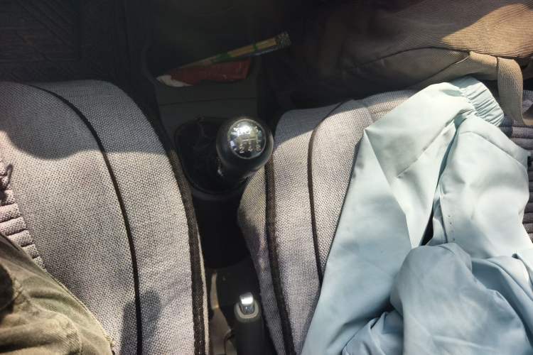 Used CHANGAN Benni 2015 1.4L Manual Luxury Model China V Standard Gear Lever