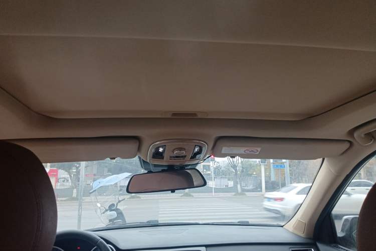 Used Haval H8 2015 2.0T Two-Wheel-Drive Standard Version