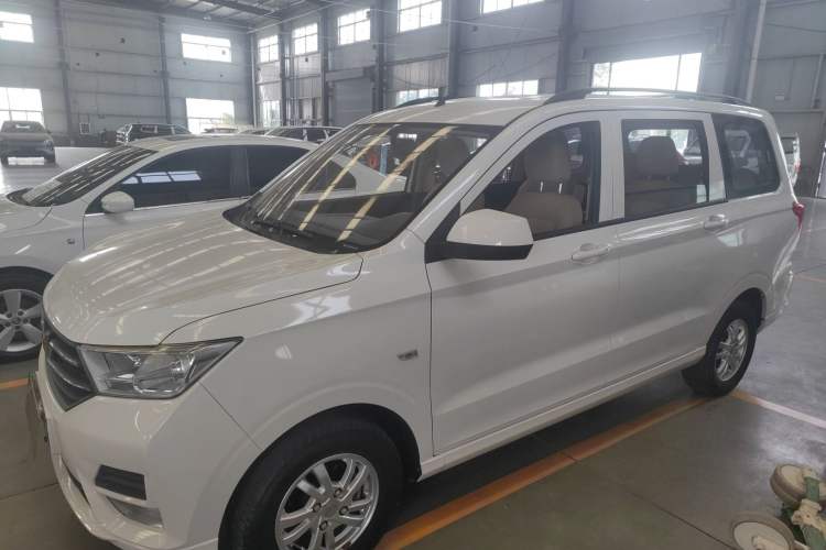 Used Wuling Hongguang 2019 1.5L S Standard Version China VI LAR