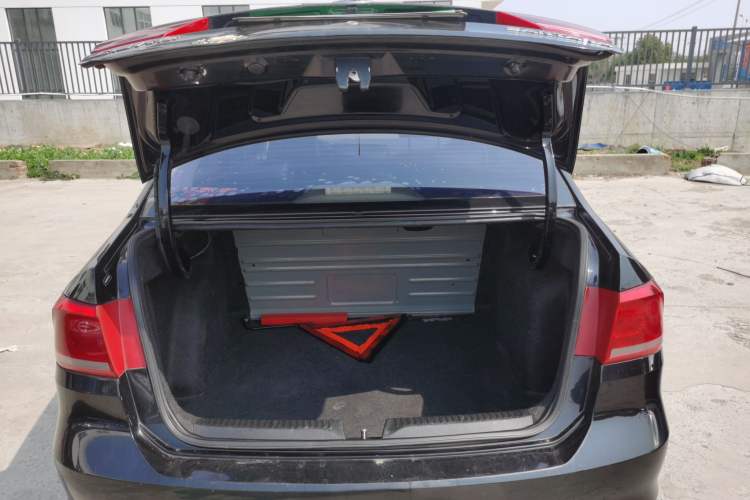 Used Volkswagen Santana 2013 1.4L Manual Fashion Edition