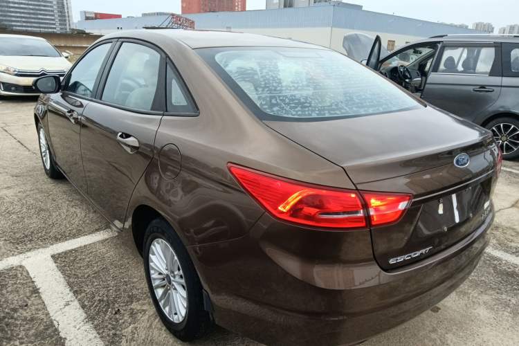 Used Ford Escort 2015 1.5L Automatic Comfort Edition