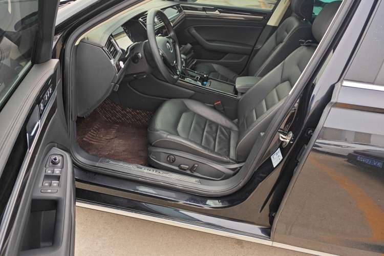 Used Volkswagen Phideon 2018 Revised Version 380TSI Two-Wheel Drive Business Edition