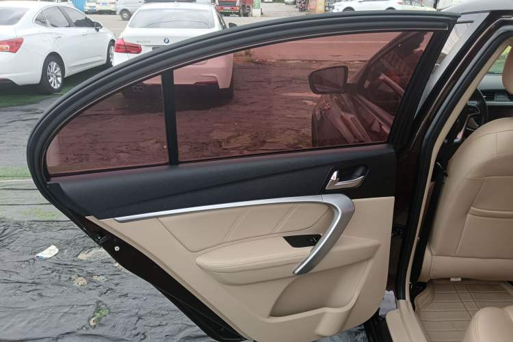 Used Geely Auto Emgrand 2017 Sedan Million Edition 1.5L CVT Luxury Model
