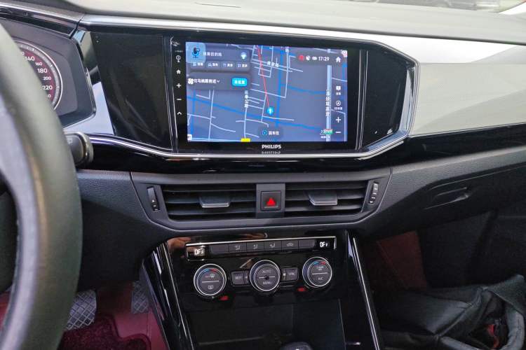 Used Volkswagen Tayron 2019 330TSI Two-Wheel Drive Luxury Model China VI Standard Audio And AC Panel