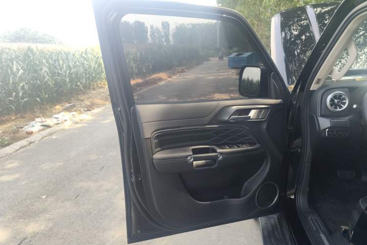 Used Tank 300 New Energy 2025 Hi4-T