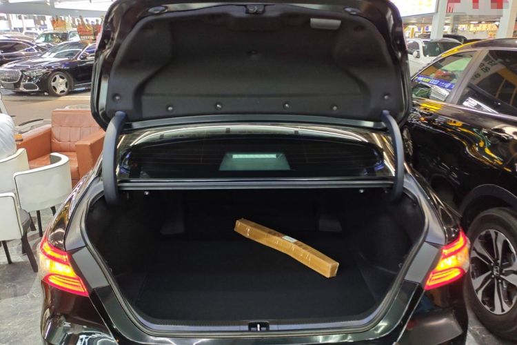 Used Toyota Camry 2019 Revised Version 2.5G Luxury Edition Trunk