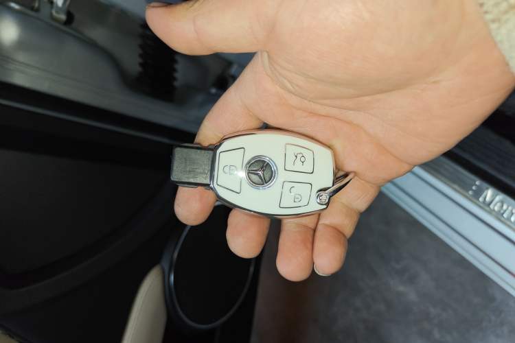 Used Mercedes-Benz C-Class 2011 C 200 CGI Fashion Model