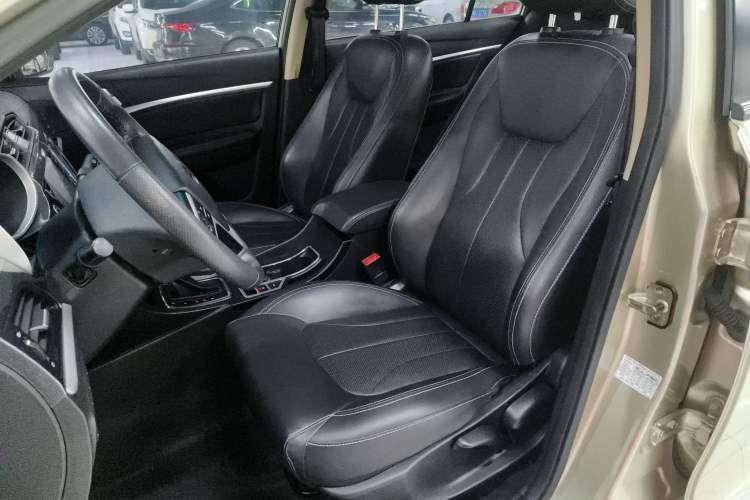 Used Geely Auto Emgrand 2017 Sedan Million Edition 1.5L CVT Upward Version Left Front Seat