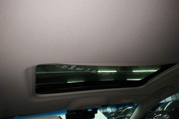 Used Buick GL8 2022 Land Executive Class 652T Prestige Model
