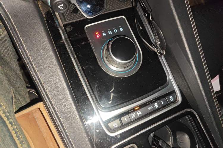 Used Jaguar F-PACE 2016 3.0 SC Four-Wheel Drive R-Sport Sport Edition
