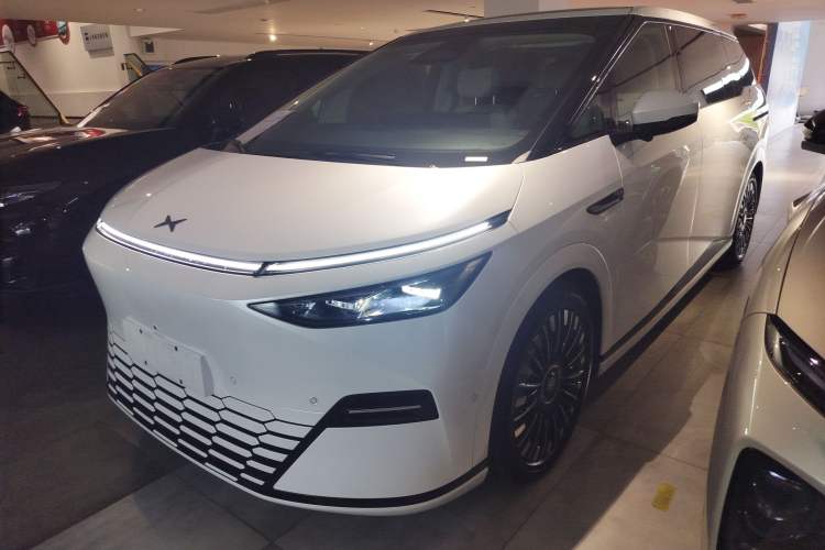 Used XPeng X9 2025 650 Long-Range Max