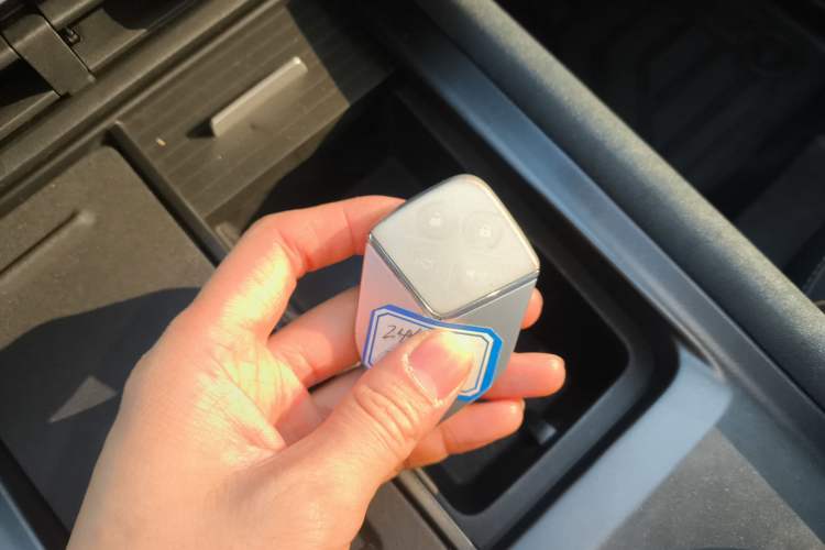 Used Deepal G318 2024 Four-Wheel-Drive Air Suspension Model