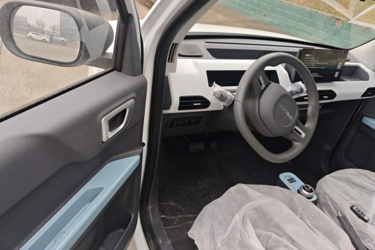 Used Geely Galaxy Panda 2024 Panda Mini 200km Endurance Bear
