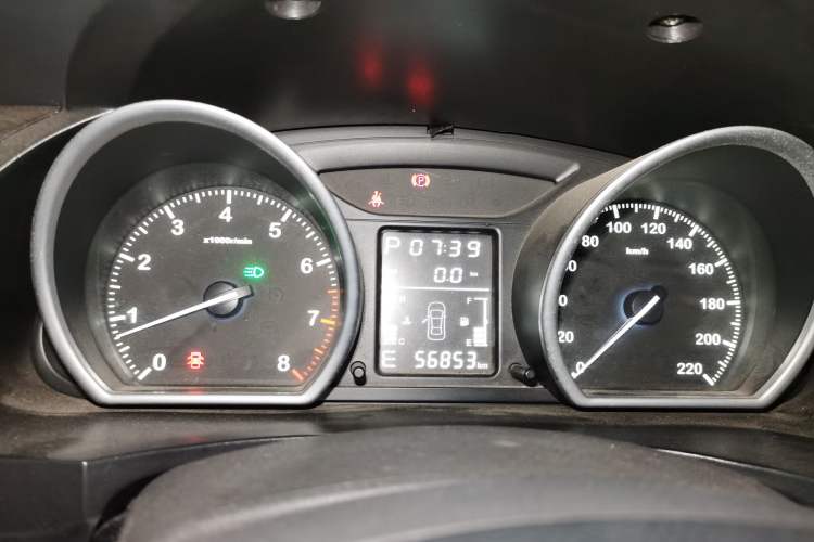 Used Zotye T600 2015 2.0T DCT Prestige Edition Instrument Cluster