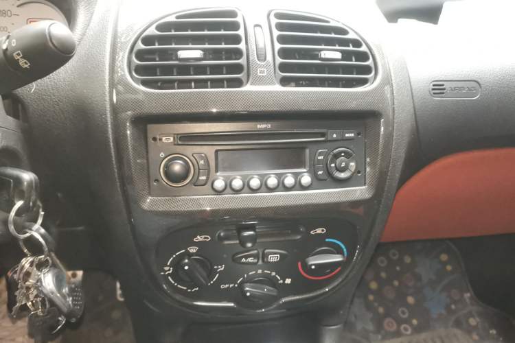 Used Citroen C2 2012 1.6L Automatic Sport Model Audio And AC Panel