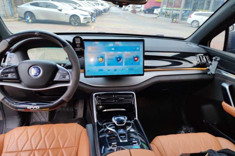 Used BYD Tang New Energy 2023 DM-i Champion Edition 112KM Prestige Model