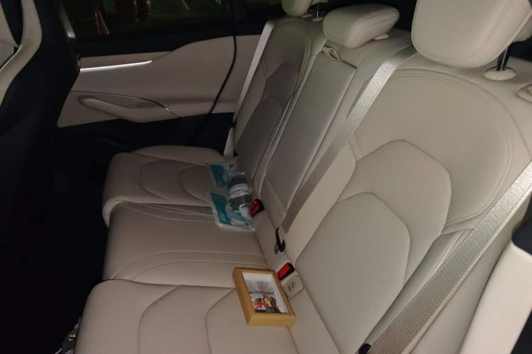 Used Xiaomi Auto SU7 2024 Rear-Drive Ultra-Long Range Advanced Pro-Level Intelligent Driving Version