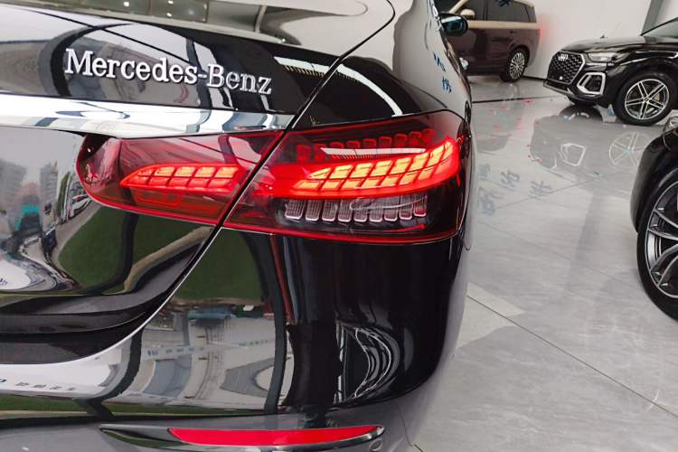 Used Mercedes-Benz E-Class 2021 Facelift E 260 L