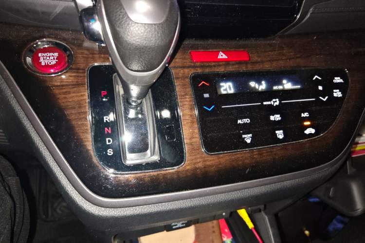 Used Honda Odyssey 2015 2.4L Smart Edition
