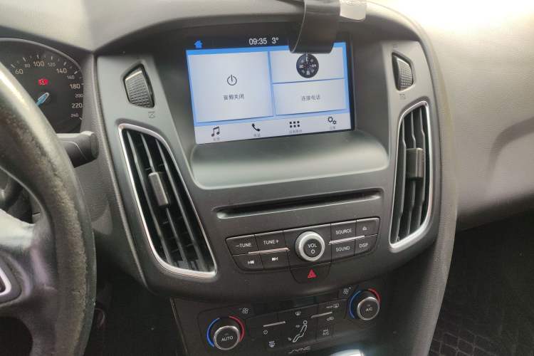 Used Ford Focus 2015 Sedan EcoBoost 180 Automatic Elite Model