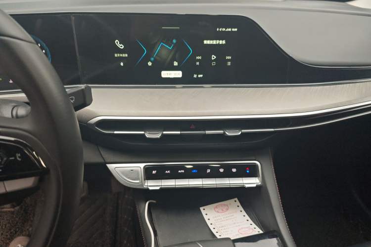 Used CHANGAN Eado 2023 Changan Edition PLUS Blue Whale NE 1.4T GDI DCT Prestige Version Audio And AC Panel