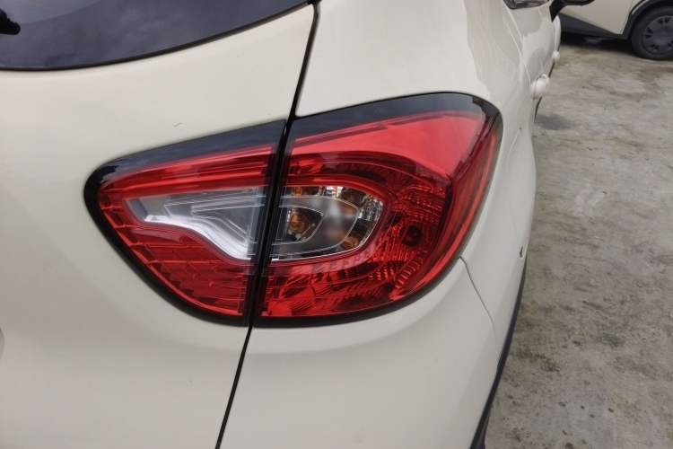 Used Renault Captur 2015 1.2T Automatic Standard Edition Right Rear Taillight