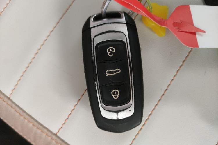 Used Geely Galaxy Panda 2024 200km Panda Kart Vehicle Key