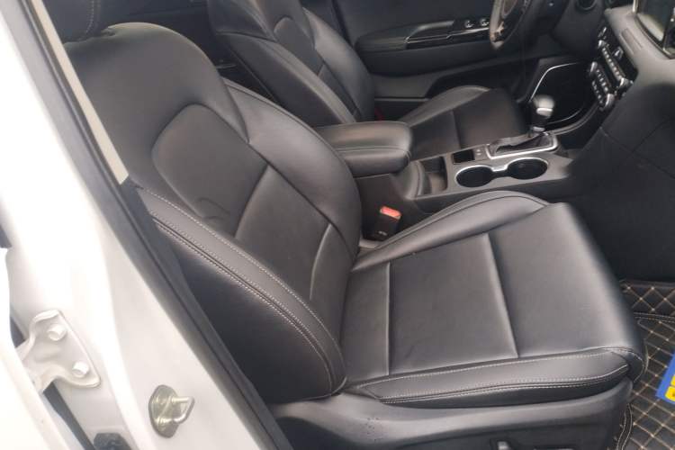 Used Kia KX5 2016 1.6T Automatic Two-Wheel Drive DLX Right Front Seat