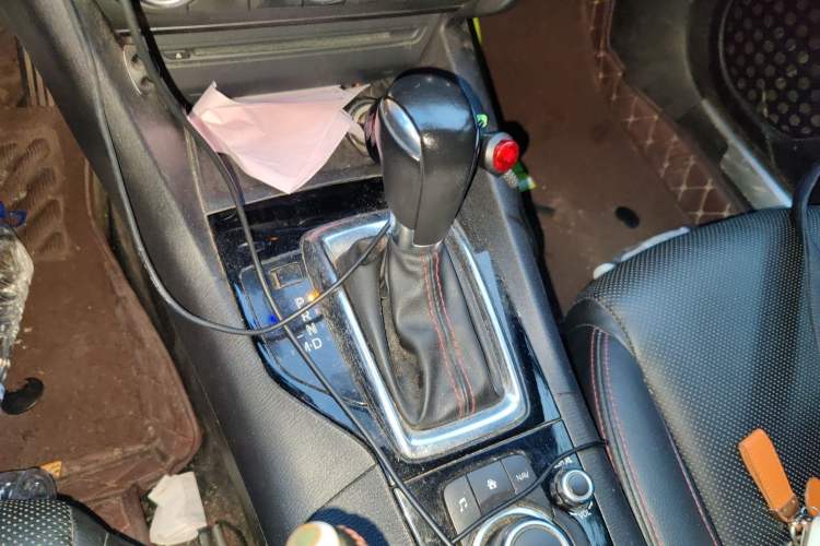 Used Mazda Mazda 3 Axela 2014 Sedan 2.0L Automatic Sport Model