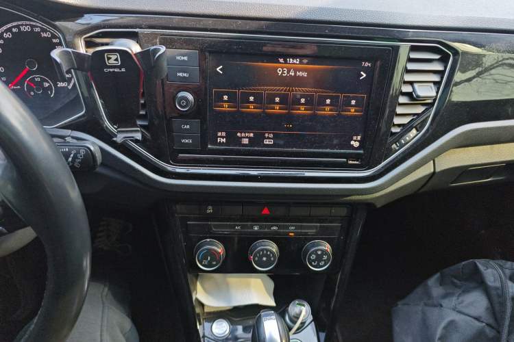 Used Volkswagen T-ROC 2019 280TSI DSG Two-Wheel Drive Comfort Version China VI Standard