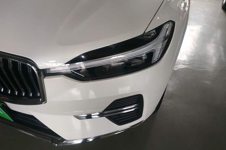 Used Volvo XC60 2023 B5 4x4 Smart Luxury Edition
