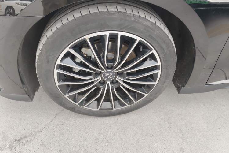 Used BYD Han 2024 DM-i Glory Edition 121KM Prestige Model
