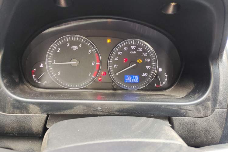 Used HYOSOW H2 2016 H2E 1.5L Elite Model BJ415B
