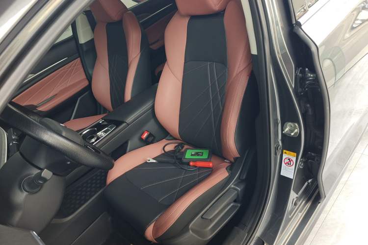 Used Changan Eado 2022 PLUS Blue Whale NE 1.4T GDI DCT Prestige Edition
