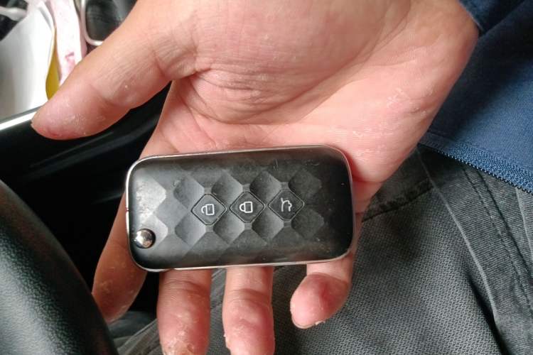 Used Wuling Alvez 2022 1.5L Manual Comfort Version