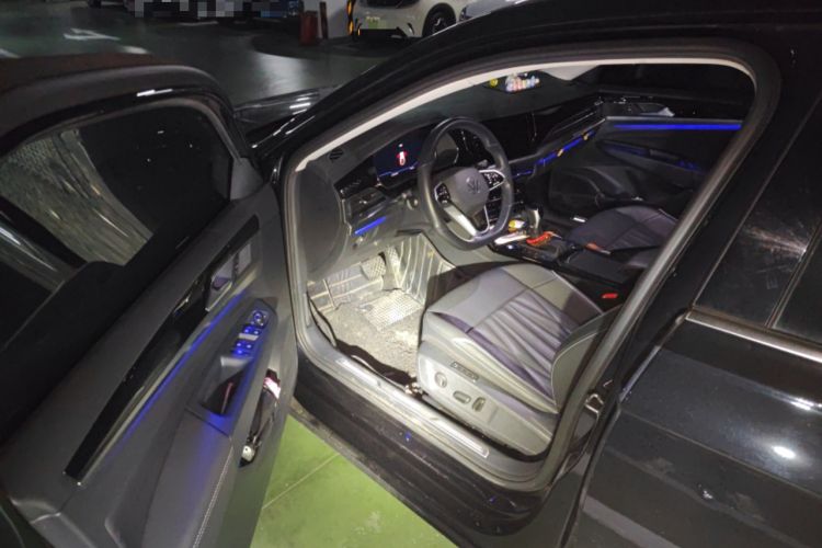 Used Volkswagen Passat 2023 330TSI Luxury Edition
