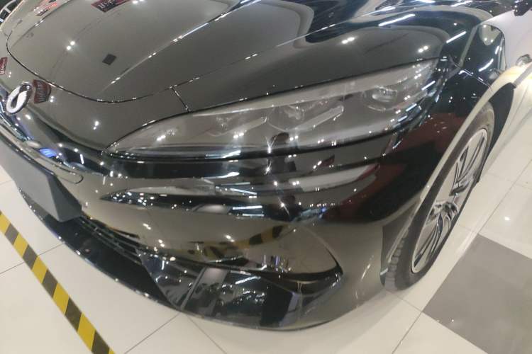 Used Denza Z9 2024 1100 km All-Wheel-Drive Ultra Version
