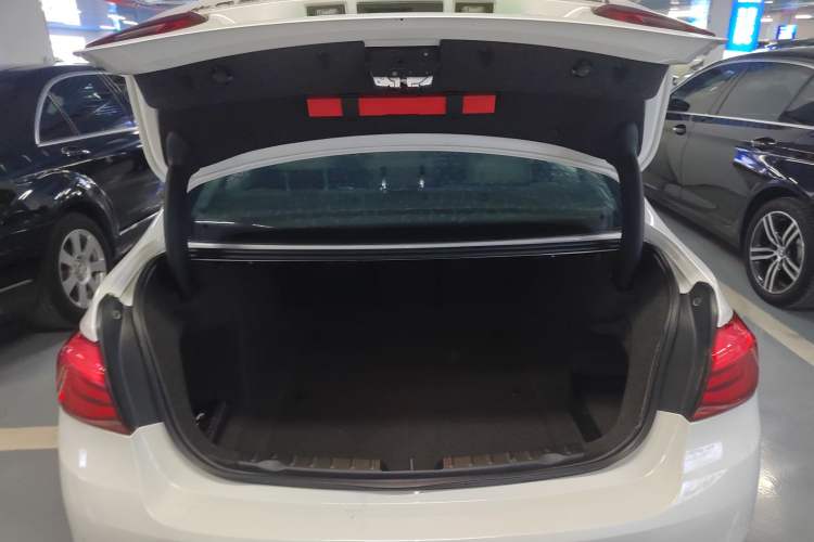 Used BMW 3 Series 2017 320Li Fashion Model