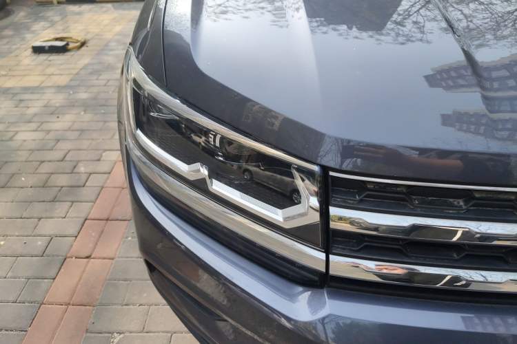 Used Volkswagen Tharu 2019 330TSI Four-Wheel Drive Flagship Model China VI Standard Right Front Headlight