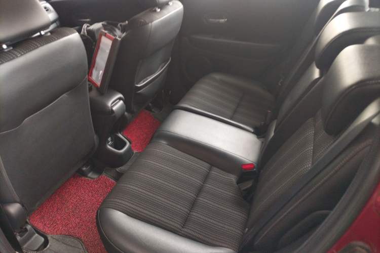 Used Honda Vezel 2015 1.8L CVT 2WD Elite Model
