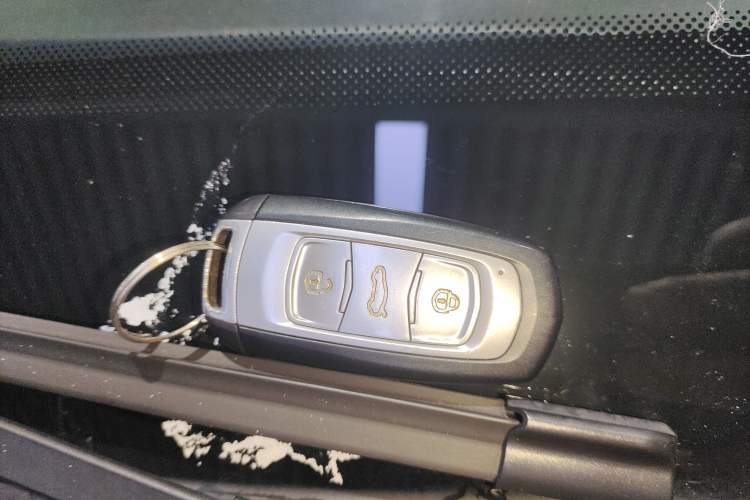 Used Geely Auto Emgrand X7 Sport 2016 1.8TD Automatic ZhiZun Version