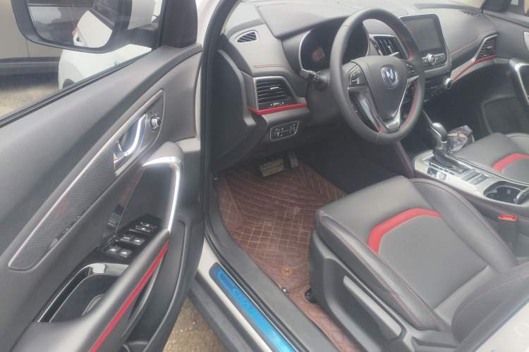 Used Changan CS55 2019 1.5T Automatic Colorful Edition China VI Standard
