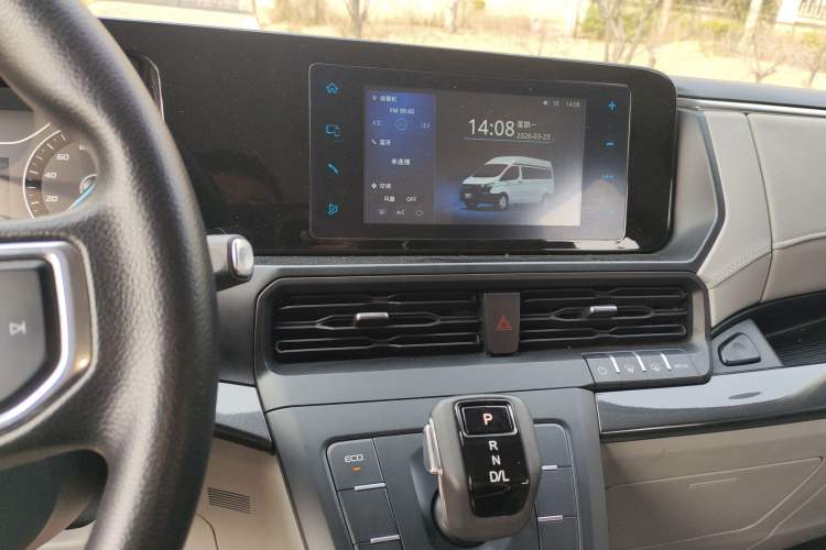 Used Ford Transit 2023 2.0T Gasoline Automatic Business & Travel Model Mid-axle Low-roof Design 7/8/9-Seater