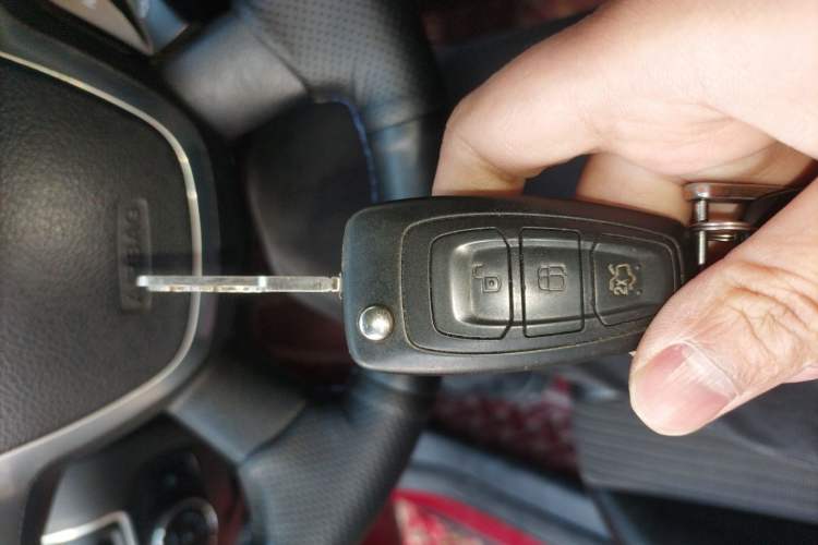 Used Ford Focus 2012 Hatchback 1.6L Manual Fashion Edition
