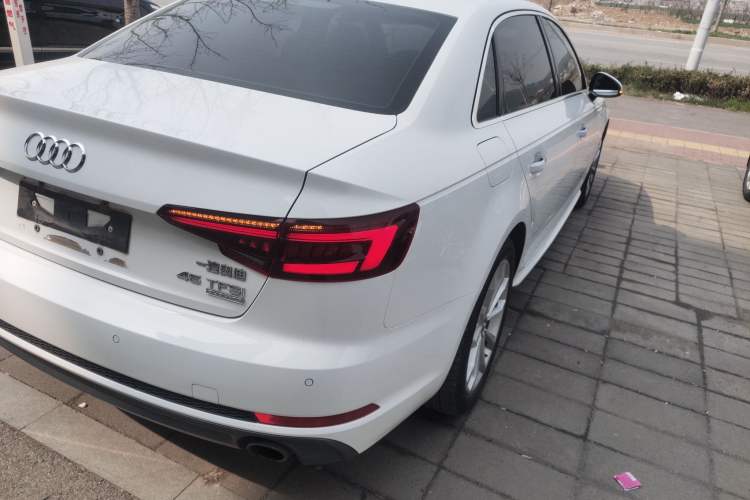 Used Audi A4L 2018 30th Anniversary Edition 40 TFSI Fashion Model
