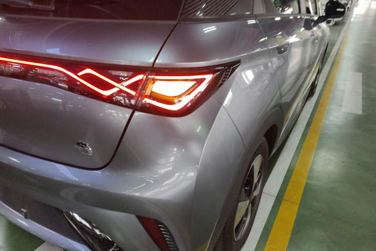 Used BYD Dolphin 2023 420 km Fashion Edition
