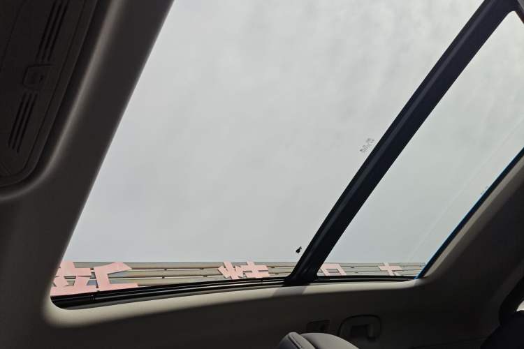 Used Hongqi HS5 2023 2.0T Four-Wheel Drive Flagship Pro Edition