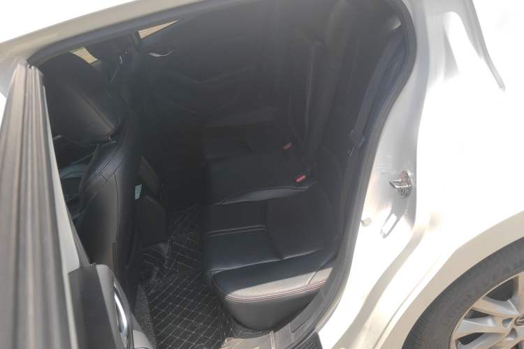 Used Mazda 3 Axela 2017 Sedan 1.5L Automatic Luxury Model Emission Standard China V