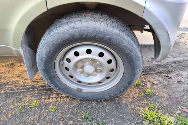 Used Wuling Rongguang 2011 1.2L Base Version